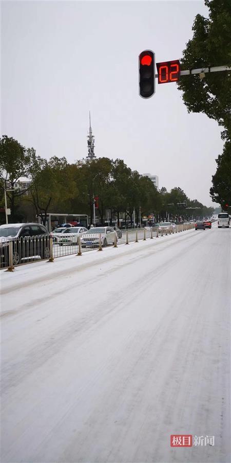 刷白武漢的是雪還是冰粒？今明繼續(xù)中到大雪或冰粒